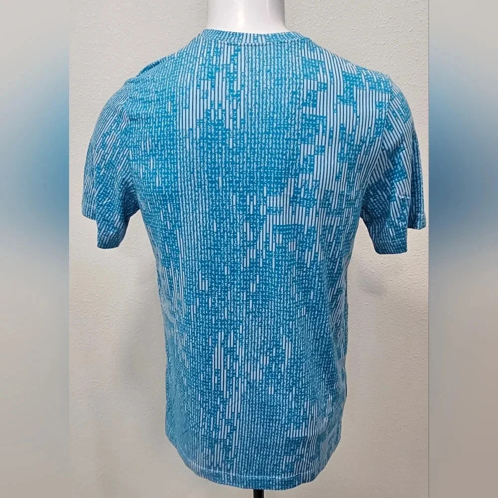 Nike Men's Dri-FIT Printed Laser Blue Training Tee Size Medium NWOT - Picture 3 of 10
